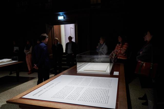 Blick in die Ausstellung "Drucken ohne Farbe". | Foto: Christian Gaier