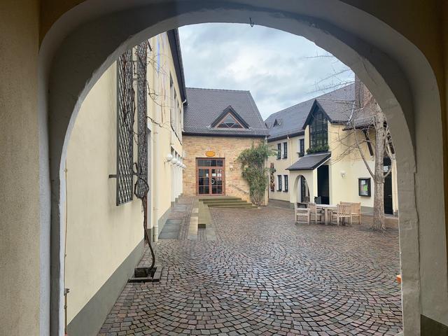 Mit der Volkshochschule, der Musikschule, der Stadtbücherei, dem gerade erst erweiterten und modernisierten Stadtmuseum sowie der Offenen Kreativ-Werkstatt bietet Bad Dürkheim eine große Bandbreite an kulturellen Einrichtungen. | Foto: Franz Walter Mappes