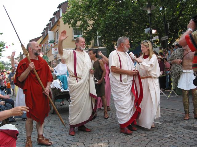 Im Lorscher Codex ist Dürkheim erstmals 778 unter dem Namen „Turnesheim“ urkundlich erwähnt. Somit konnte Bad Dürkheim im Jahr 2003 den 1225. Geburtstag feiern.  | Foto: Franz Walter Mappes