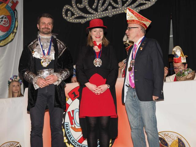 Besondere Gäste Isabel Mackensen, MdB sowie Dirk Herber, MdL und Jürgen Vogt werden noch mit dem Jahresorden geehrt.