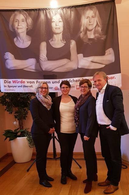 Auftaktveranstaltung der stadtweiten Plakataktion | Foto: ps