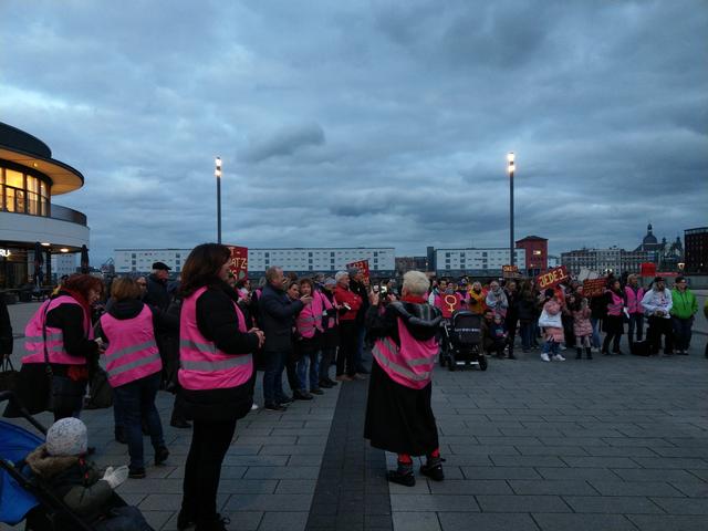 Auch OB Steinruck hatte sich unter die Teilnehmer*innen gemischt. | Foto: BAS