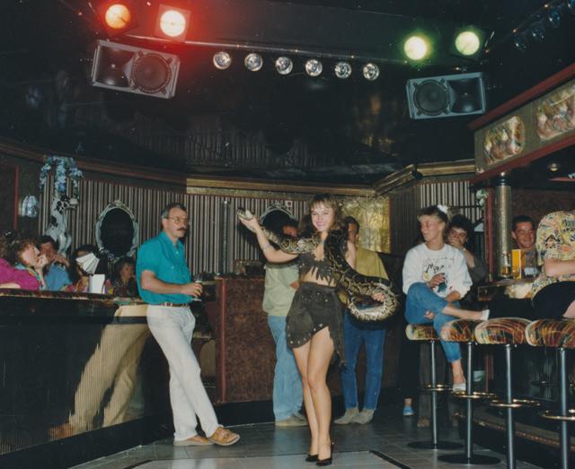 Die Schlangenshow von El Fakir war öfters im "Eden" zu Gast. | Foto: Michael Hahn