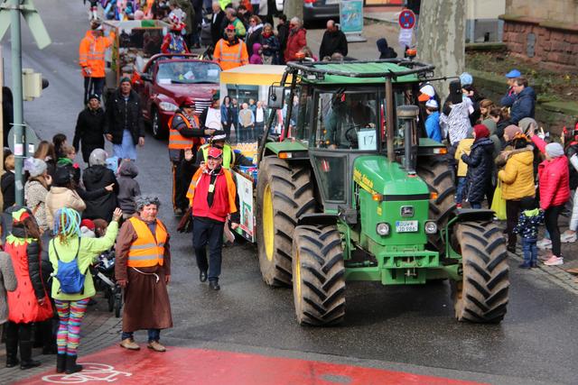 Diesmal gehts nicht zur Demo der Landwirte, sondern durch die Winzerstadt Bad Dürkheim. | Foto: Franz Walter Mappes