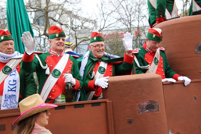 Winke, winke... | Foto: Franz Walter Mappes