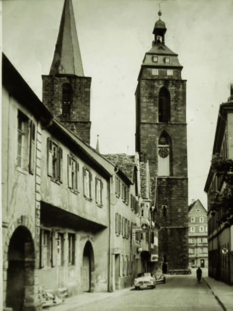 Bild 2b: Rathausstraße, links Eingang zum Bachgängel. | Foto: Waldemar Lyszio