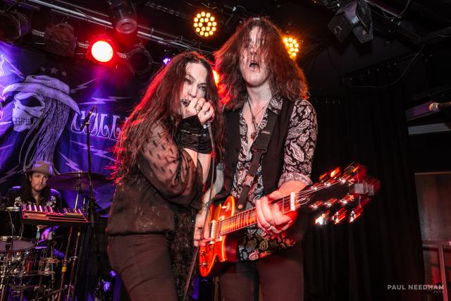 Stacie Collins, Jon Sudbury | Foto: Paul Needham