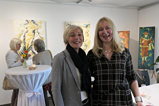 Künstlerinnen unter sich | Foto: Brigitte Melder