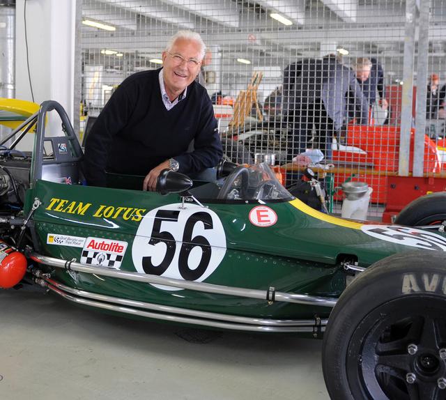 Hermann Unold mit seinem Lotus-Rennwagen