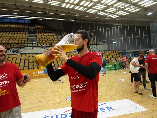 Patrick Weber hat Durst