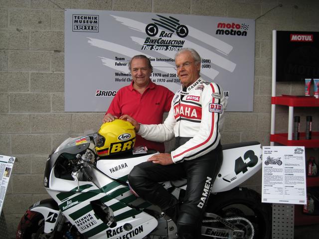 Dieter Braun (rechts) mit Ex-Rennfahrer Franz Rau