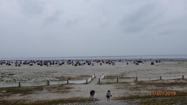 Strand Neuharlingersiel Blickrichtung nord | Foto: H.S.B-