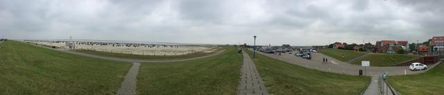 Strandpanorama Neuharlingersiel | Foto: H.S.B.