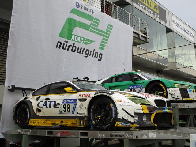 Das ROWE Racing Team belegte 2017 den zweiten Platz beim 24-Stunden-Rennen auf dem Nürburgring (Foto Martin Sonnick) 