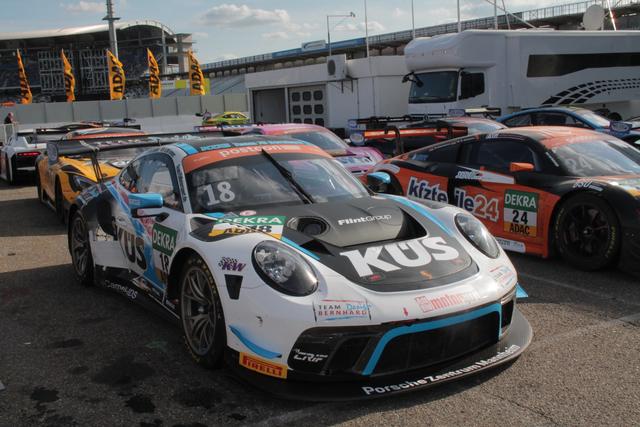 Das KÜS Team75 von Timo Bernhard geht mit zwei Porsche beim ADAC GT Masters an den Start (Foto Michael Sonnick) 