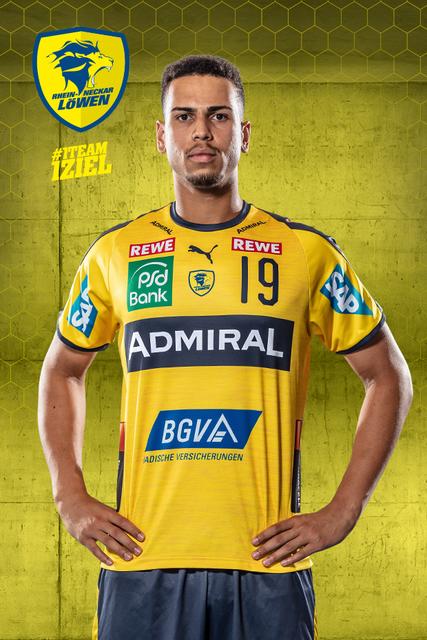 Philipp Ahouansou trägt die 19 | Foto: ps