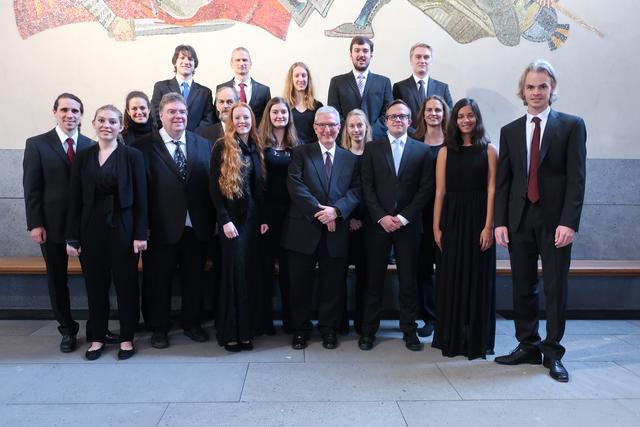 Das Neustadter Vokalensemble unter Leitung von Simon Reichert. | Foto: ps