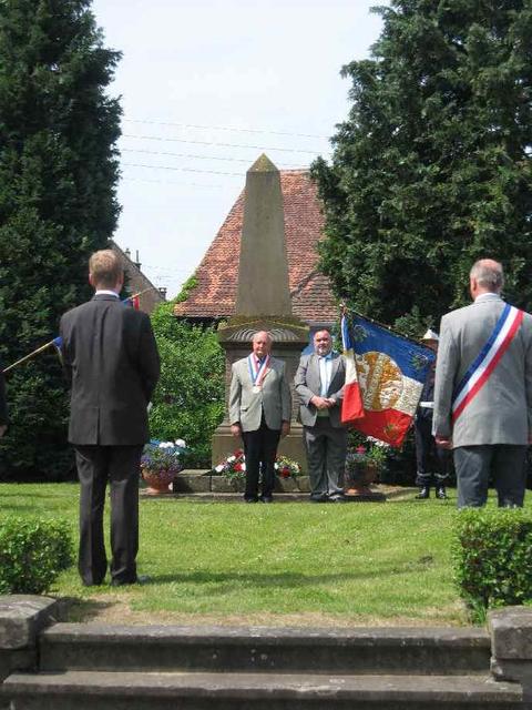 Gedenkfeier zum 40. Jubiläum 2010 in Waldhambach (Elsass) | Foto: PS