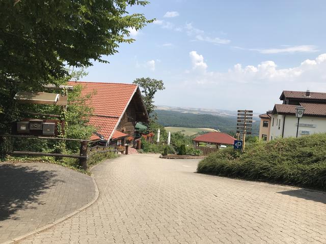 Unser Ausgangspunkt am Landgasthof Pfalzblick und dem Kastanienhof in Dannenfels