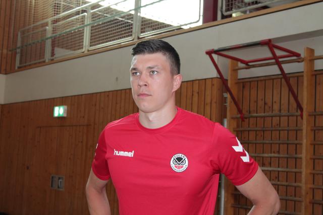Rückraumspieler Azat Valiullin (Foto Michael Sonnick)