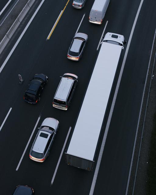 A3 – 4, aus der Serie Autobahn, 2014-2019 | Foto: Jörg Brüggemann