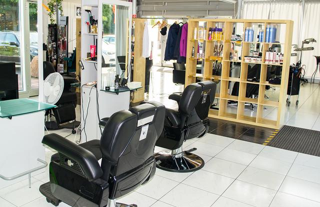 Professionelle Haar- und Körperpflege zu angemessenen Preisen bietet der "Beauty &amp; Barbershop Hollywood" | Foto: Schäfer