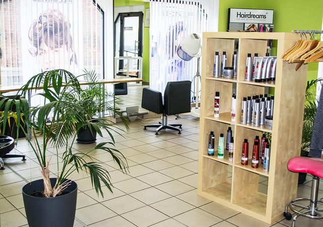 Zahlreiche zufriedene Stammkunden schätzen die freundliche Atmosphäre und den kompetenten Service in dem Friseursalon in der Hauptstraße 28 in Rodenbach | Foto: Schäfer