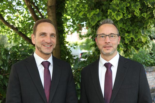 Die jungen Bestatter: Andreas Schwämmle (li.) und Sven Schmitt