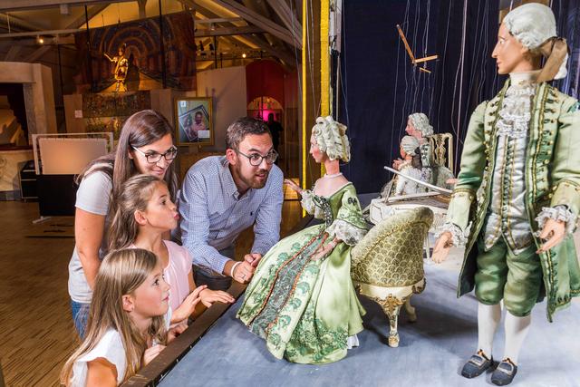 Puppen und Marionetten sind spannend und begleiten uns oft ein Leben lang. | Foto: soonteam cc