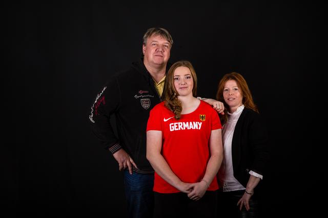 Samantha Borutta von der TSG Mutterstadt mit ihren Eltern (Foto Samantha Borutta) 