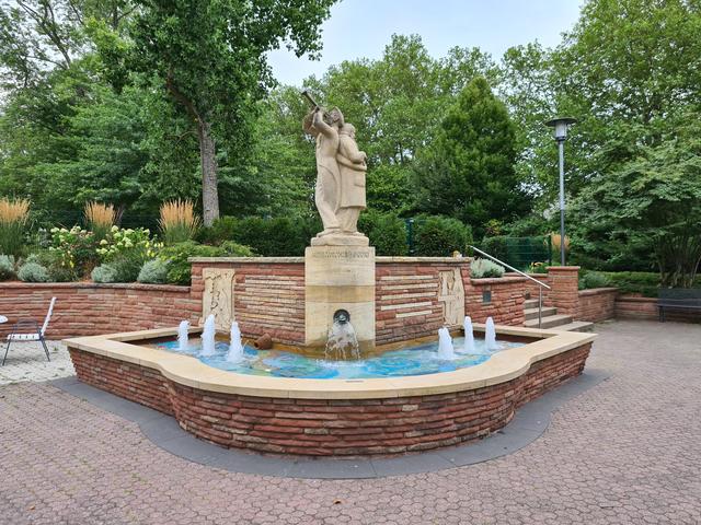 Bei Kindern beliebt: der Paul-Münch-Brunnen | Foto: Ralf Vester