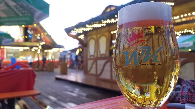 Prost ... übrigens mit Hoepfner