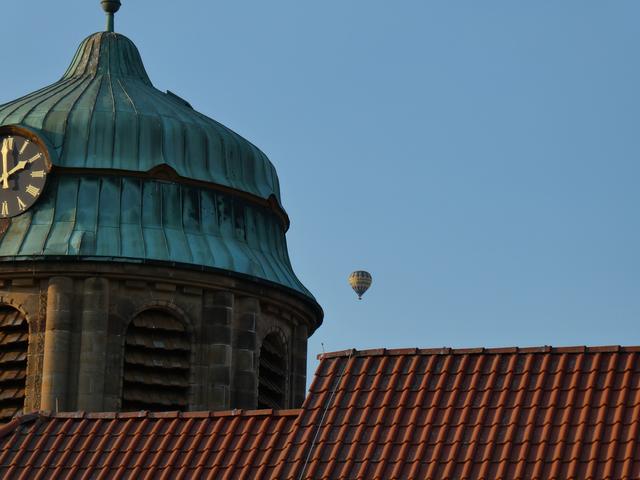 Aufgenommen am 04.08.2020 um 19.45 Uhr am Himmel von Rockenhausen,
die Uhrzeit auf der Kirchenuhr der katholischen Kirche stimmt nicht. 