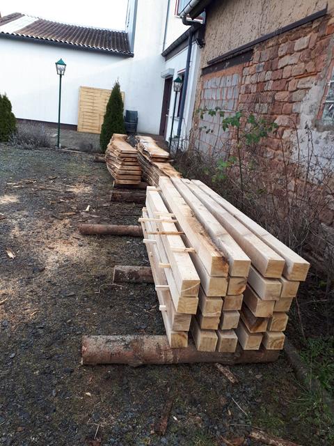 ...und Vierkanthölzer | Foto: Privat