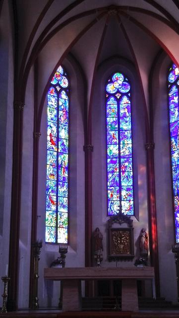 St. Stephan mit seinen berühmten Chagallfenster