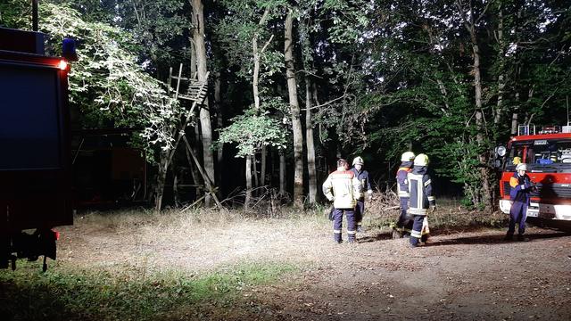 Auch im hinteren Bereich des Waldstückes wird alles bereit gemacht... | Foto: Tim Altschuck