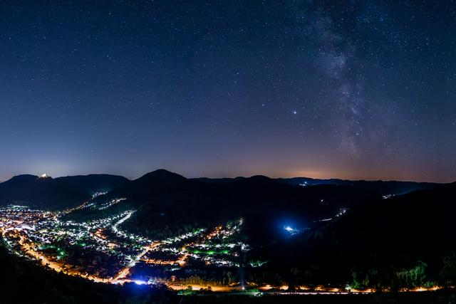 Die Milchstraße trotzt der Lichtverschmutzung - Annweiler | Foto: privat/Georg Beck