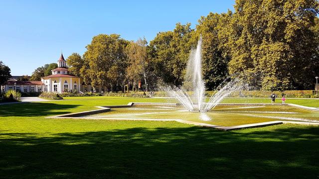 Mai 1: Ebertpark Ludwigshafen | Foto: Christian Lünstroth