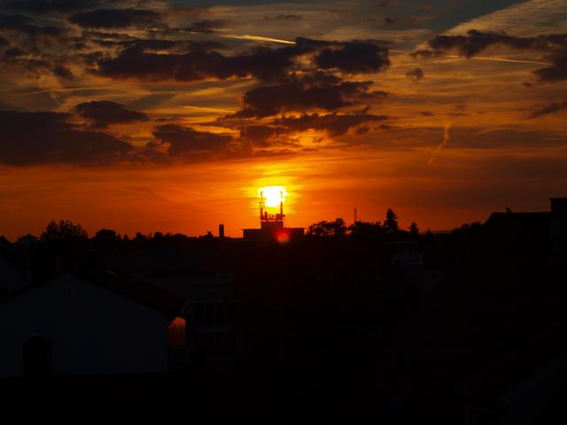 Sonnenuntergang über den Dächern von Pirmasens | Foto: Markus Schantz