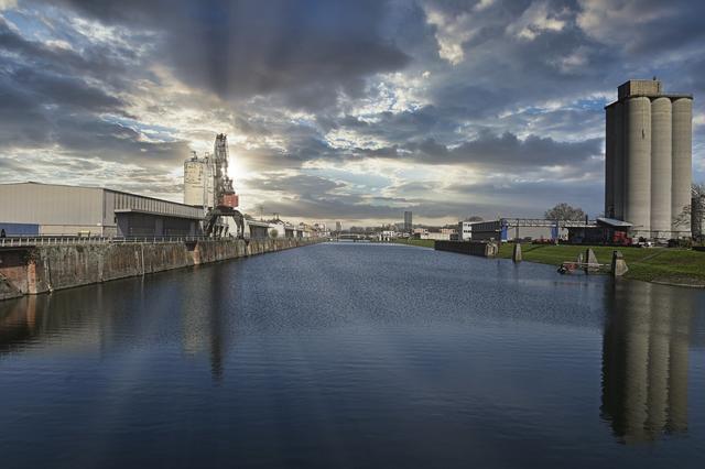 März 8: Luitpoldhafen Ludwigshafen | Foto: Ilona Schäfer