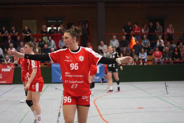 Shooterin Lara Eckhardt, die jetzt Carmen Moser auf halblinks beerbt hat.
Text/Foto Wolfgang Merkel