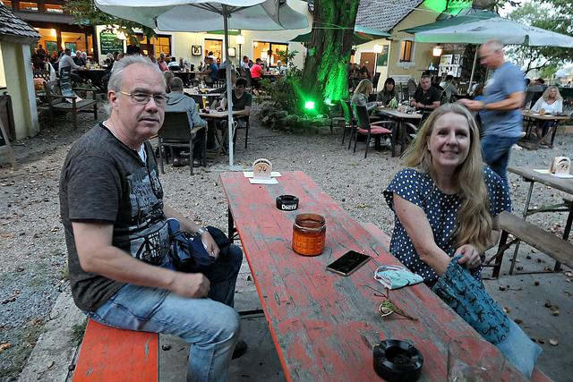 Freundin und Musikliebhaberin Yvonne Klesius mit Begleitung | Foto: Brigitte Melder