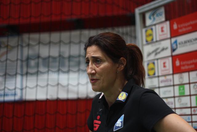 Tanja Logvin...kritisch...
FotoArchiv Merkel+Merkel