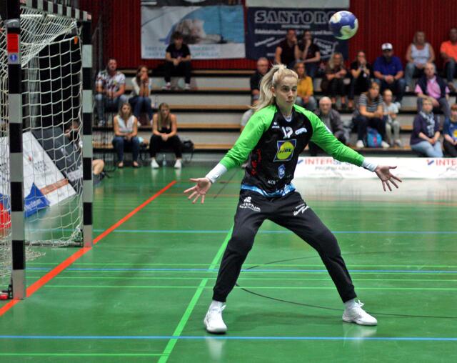 Sarah Wachter, die später durch Isabel Gois ersetzt wurde...
Text/Foto Wolfgang Merkel