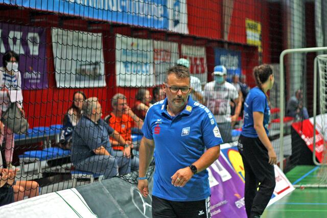 Torwarttrainer "Oli" Rieth vor dem Match
Foto Wolfgang Merkel
