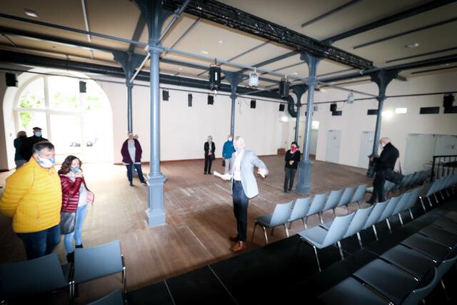 Der kleine Saal hat Probebühnen-Atmosphäre. | Foto: Bauer