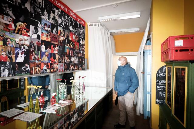 Am Eröffnungswochenende gab's jede Menge Backstage-Einblicke - hier in eine der Garderoben. | Foto: Bauer