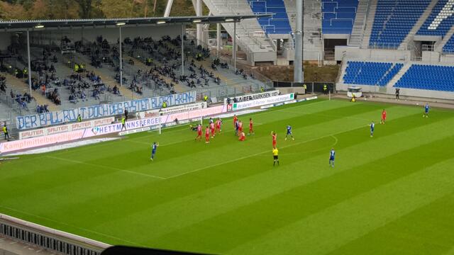 Chance für den KSC - aber wieder ist die Kugel nicht über der Linie | Foto: wobla.pics.ka