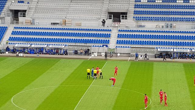 Auslosung vor der neuen Tribüne | Foto: wobla.pics.ka