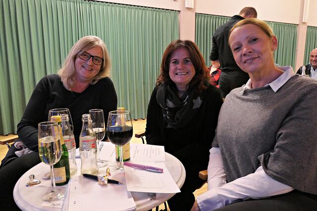 Meine Tischnachbarinnen aus Schifferstadt | Foto: Brigitte Melder